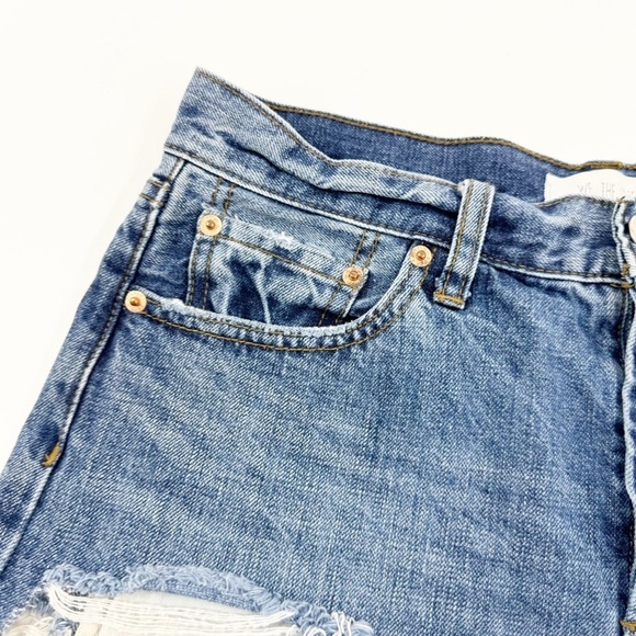 ✅ FREE PEOPLE WE THE FREE DENIM DISTRESSED CUT OFF JEAN SHORTS SIZE 28 - Picture 2 of 8